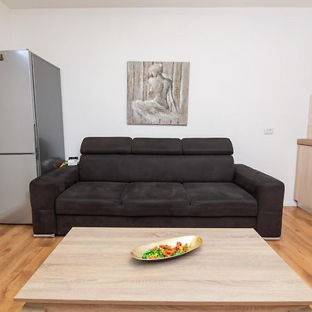 Apartamento Grayhouse Arad Exterior foto